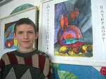 Санников Илья на выставке работ художественного отделения в Фершампенуазской средней школе