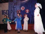 Хореографический ансамбль «Веселуха» на празднике, посвященном юбилею села Кассель